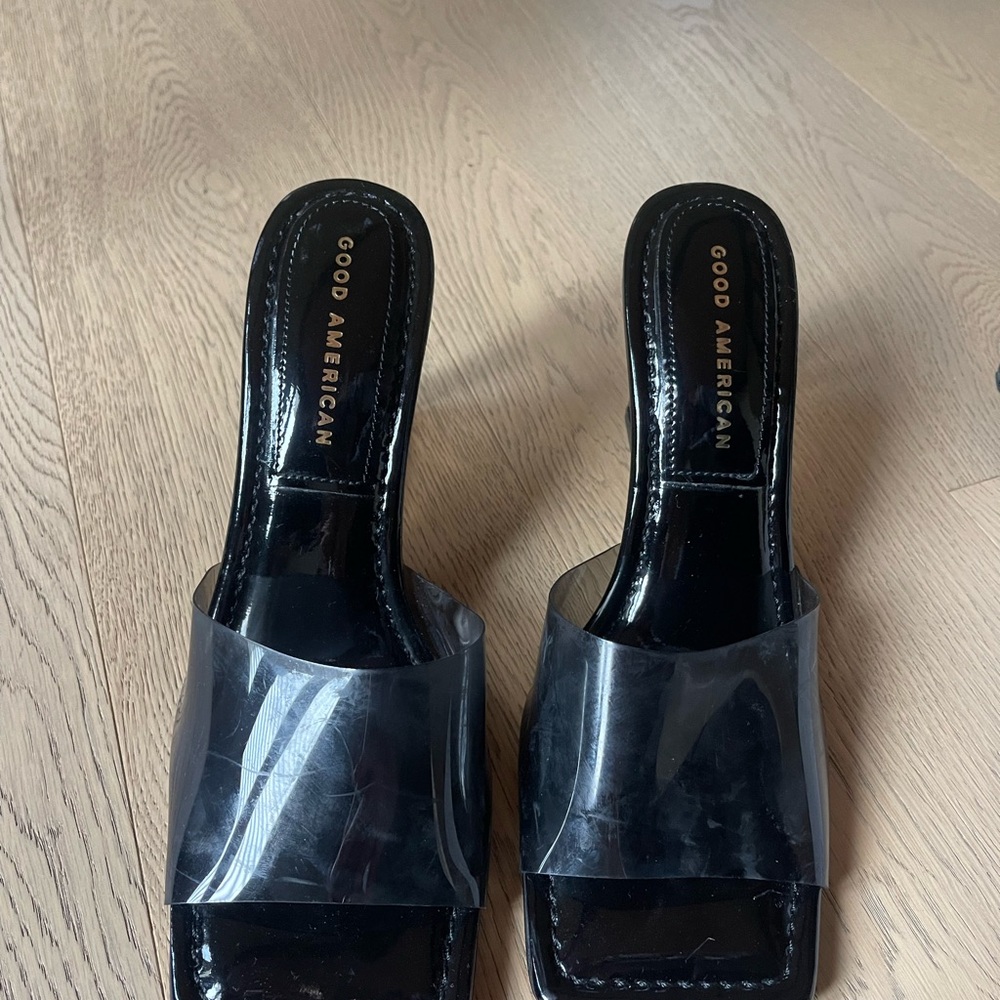 Good American Black Mules